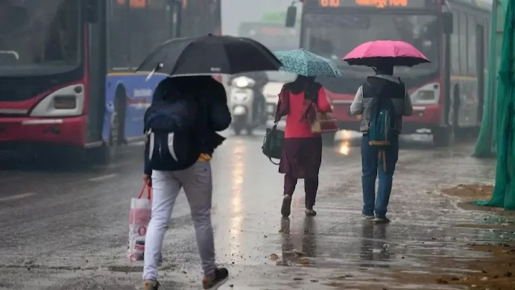 Haryana Weather: मौसम विभाग का अलर्ट, हरियाणा में 16 जिलों में झमाझम के आसार, हिसार में पारा सबसे ऊपर