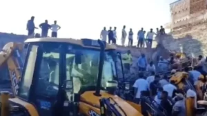 Ambala Building Collapse: अंबाला में लेंटर डालते ही गिरी 3 मंजिला इमारत, मलबे में दबे 40 से ज्यादा मजदूर