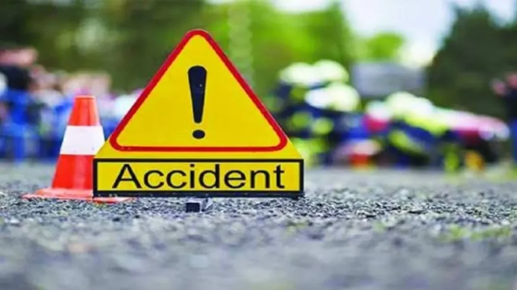 Ambala News: अंबाला के कालका चौक पर भीषण हादसा, गुड़गांव से जालंधर जा रही प्राइवेट बस दुर्घटनाग्रस्त, कंडक्टर की मौत, कई यात्री घायल
