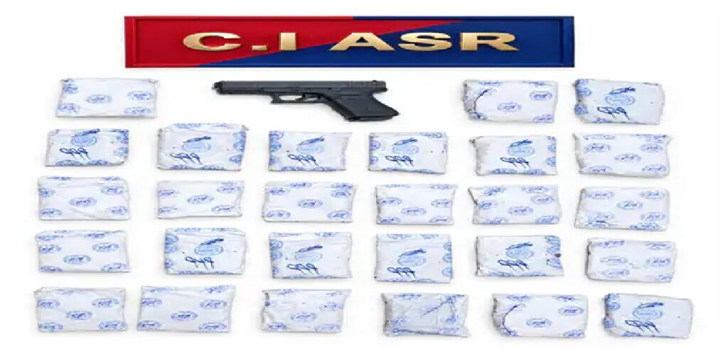 Amritsar Drug Bust : 27 किलो हेरोइन और पिस्टल के साथ 4 तस्कर गिरफ्तार