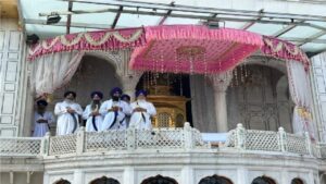 Amritsar Shri Akal Takht Sahib : 5 सिंह साहिबानों ने SGPC Member अमरजीत सिंह चावला और ग्रंथी मलकीत सिंह को खालसा पंथ से निष्कासित किया