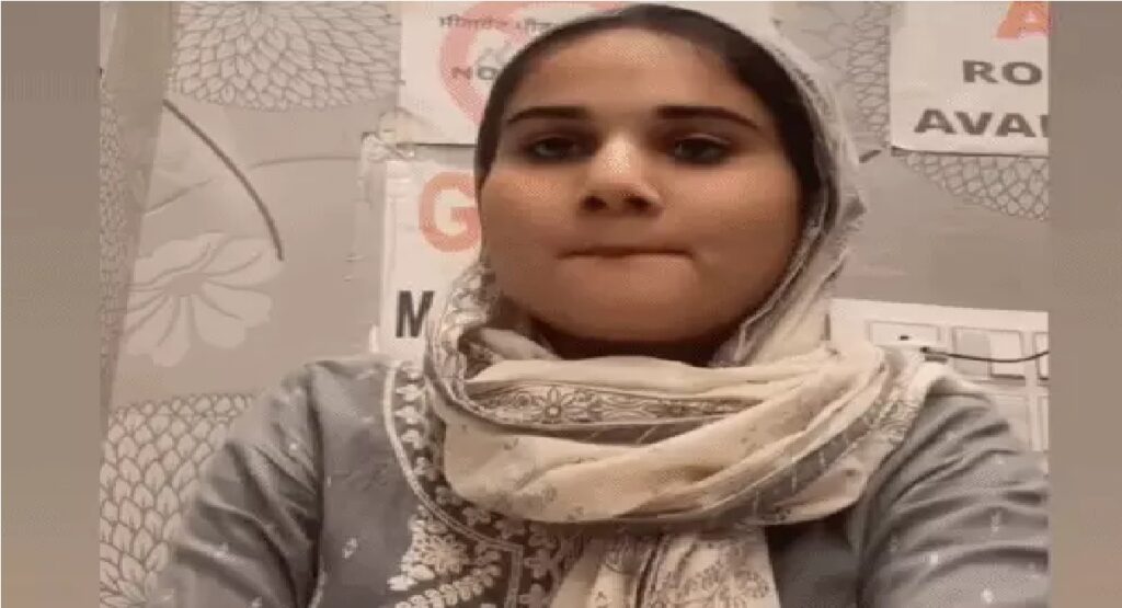 Amritsar Viral Video Controversy : अमृतसर में संगत पर आपत्तिजनक टिप्प्णी करने पर युवती को पीटा, वीडियो वायरल