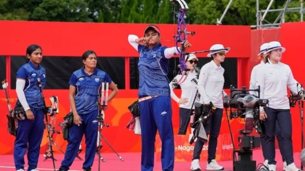 एशियन गेम्स में भारतीय खिलाड़ियों का शानदार प्रदर्शन: तीरंदाजी में जीते लगातार दो गोल्ड, नीरू ढांडा-किनान चेनाई ट्रैप फाइनल में
