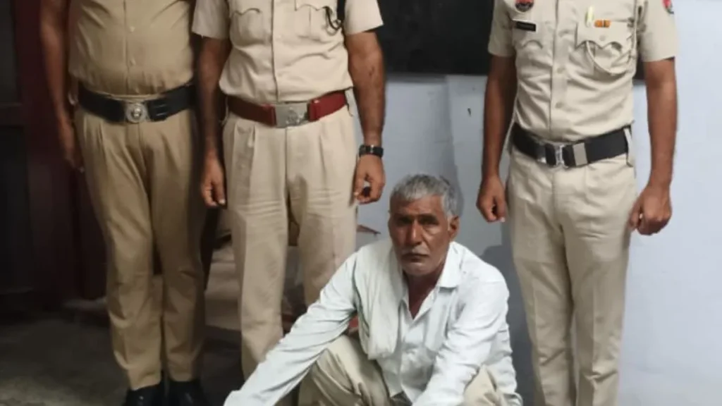 Ateli Mandi : अटेली में अवैध शराब तस्कर गिरफ्तार, पुलिस ने घर के बाहर से बरामद किए 58 पव्वे और 6 बोतल देशी शराब