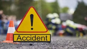 Barara News: बराड़ा में नशे में धुत चालक ने मचाया कोहराम, बाइक और ई-रिक्शा को उड़ाया, हादसे में 6 लोग गंभीर घायल