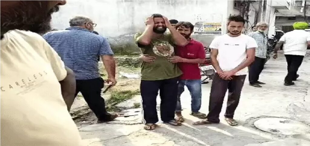 Batala Double Murder Friend Colony : बटाला में मां-बेटी की हत्या से हड़कंप, आरोपी पति की तलाश तेज