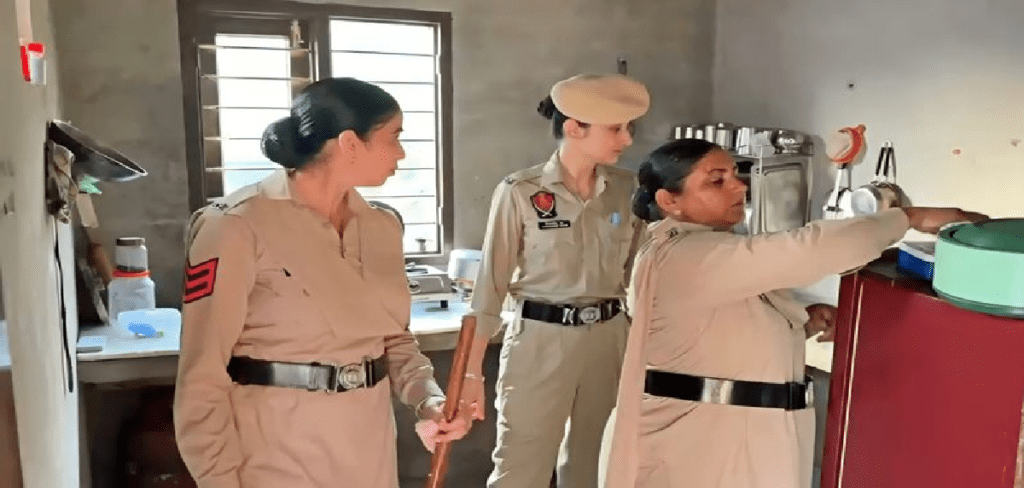 Bathinda Chitta Sting Video : 600 रुपए में 'चिट्टा' बिकने के वीडियो पर 200 पुलिसवालों ने गांव में की रेड, 20 संदिग्ध हिरासत में