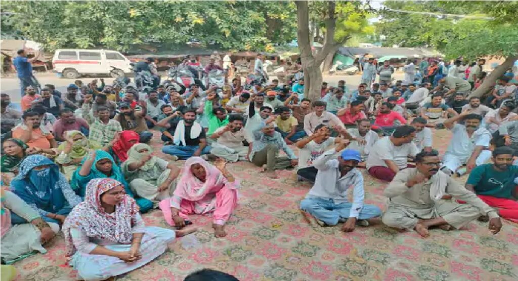 Bathinda Sanitation Workers Strike : बठिंडा में सफाई कर्मचारियों ने शुरू की हड़ताल, ठप हुआ कचरा उठान