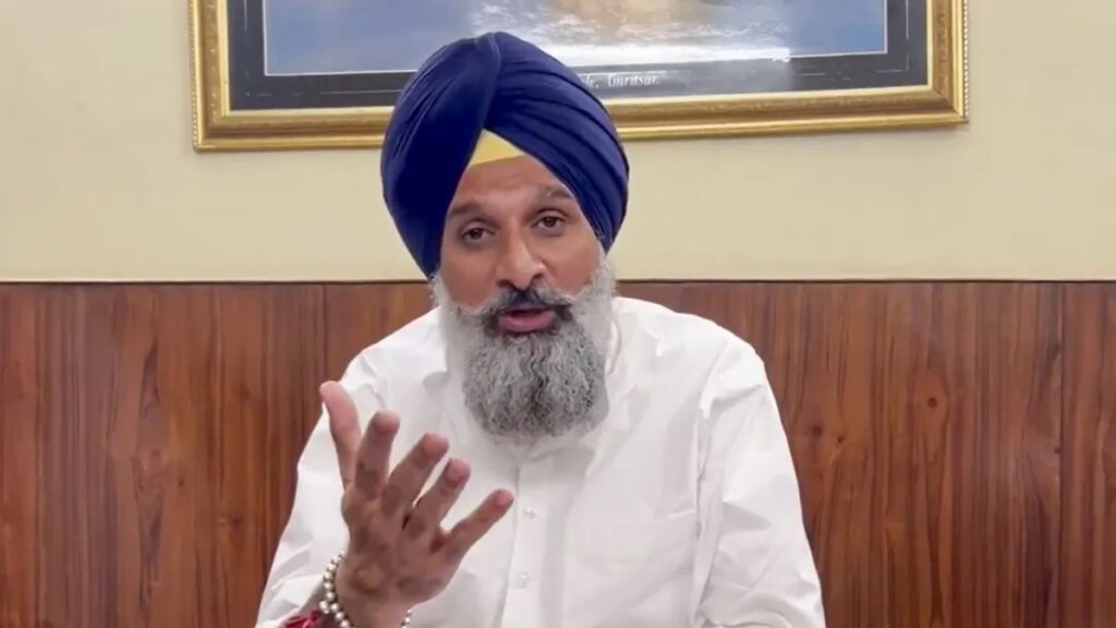 Bikram Singh Majithia ने सरकार और पुलिस पर उठाए सवाल, बोले- धमकियों से डरने वाला नहीं, पीड़ितों को दिलाएंगे इंसाफ