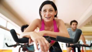 Health Tips: खाली पेट वर्कआउट, फायदे से ज्यादा हो सकता है नुकसान, जानिए एक्सपर्ट की राय