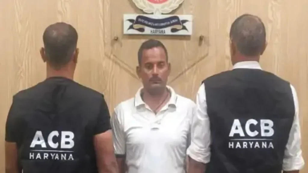 Faridabad ASI Arrested: लिव-इन कपल को रेप केस में फंसाने की धमकी देने वाला ASI गिरफ्तार, ACB ने 20 हजार लेते दबोचा