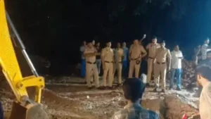 Faridabad Borewell Accident Neha: फरीदाबाद में 10 घंटे चला रेस्क्यू फेल, 250 फीट गहरे बोरवेल में गिरी 3 साल की मासूम नेहा की मौत
