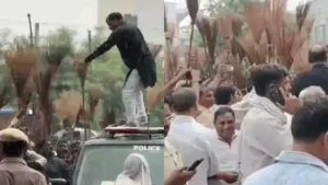 Faridabad News: फरीदाबाद में उग्र हुआ सफाई कर्मचारियों का प्रदर्शन, मंत्री की एस्कॉर्ट गाड़ी पर चढ़े नेता