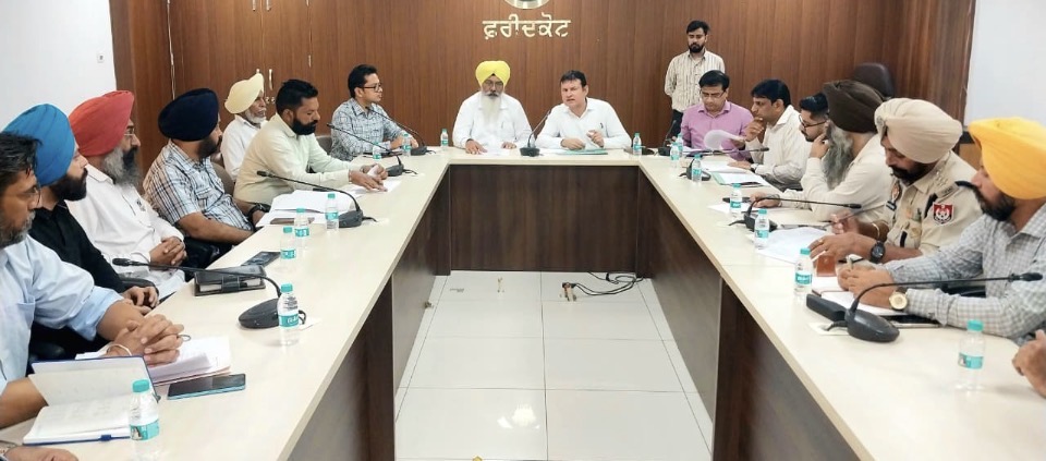 Faridkot Mela 2026 : फरीदकोट में 19 सितंबर से सजेगा बाबा फरीद मेला, एमएलए और डीसी ने की समीक्षा
