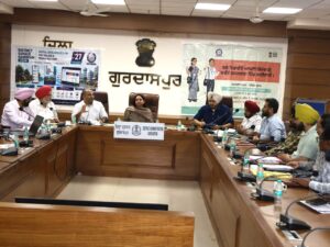 Gurdaspur News : जिले में Census-2027 की तैयारियां तेज, अधिकारियों ने की चर्चा