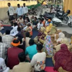 Hansi Municipal News: वेतन और भत्तों की मांग को लेकर कर्मचारियों का प्रदर्शन, 30 से हड़ताल का ऐलान