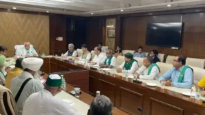 Haryana Farmers News:  गुरुग्राम में मनोहर लाल और किसान नेताओं के बीच 4 घंटे चली मैराथन बैठक, इन मुद्दों पर बनी बात
