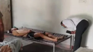 Hisar News: हिसार में पूर्व सरपंच की हत्या, बेटे पर लगा रॉड से सिर फोड़ने का आरोप, चिता सजने से पहले पहुंची पुलिस