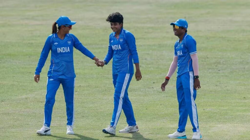 जापान को 8 विकेट से हराकर भारत सेमीफाइनल में, शेफाली ने 15 गेंदों में ठोके 40 रन