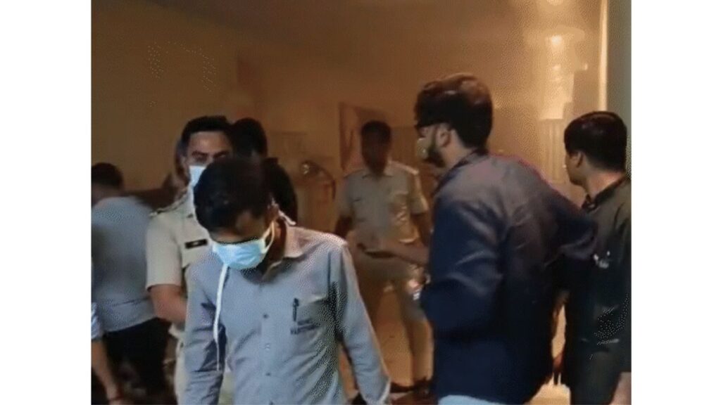 जयपुर के एक निजी हॉस्पिटल में लगी आग: ओटी और एमआईसीयू में भरा धुआं, शॉर्ट सर्किट से आग की आशंका