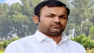 Kaithal Sarpanch Clash: कैथल के क्योड़क में सरपंच की बहाली का जश्न बना अखाड़ा, दो गुटों में चले ईंट-पत्थर