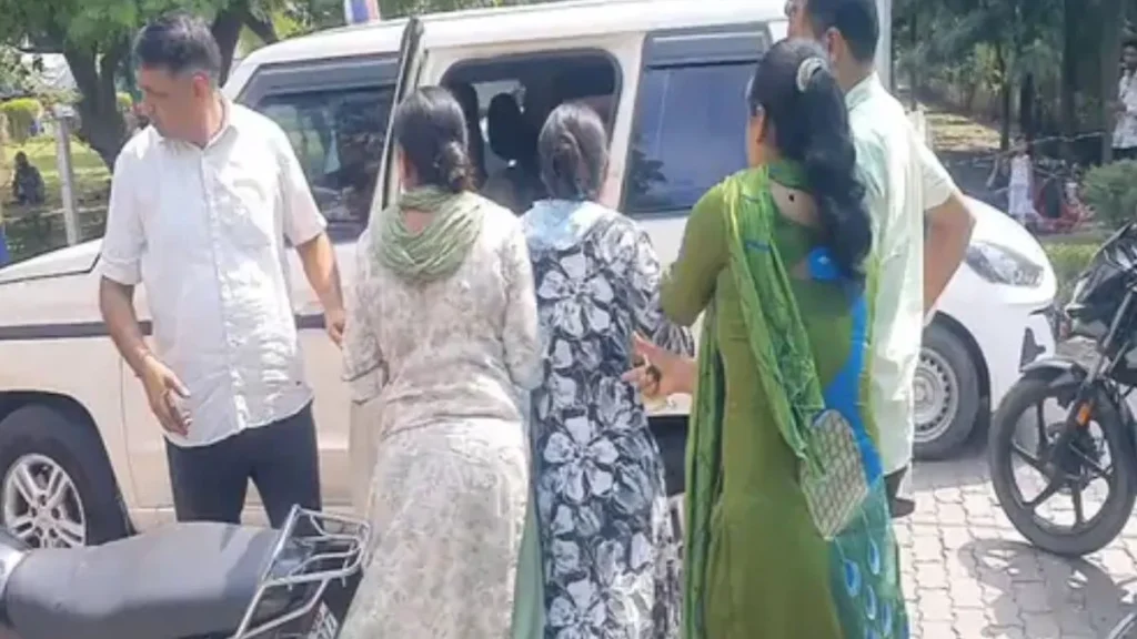Kaithal Rape Case Extortion: कैथल में रेप केस में समझौते के नाम पर 3 लाख की उगाही, पुलिस ने महिला समेत 3 को किया गिरफ्तार