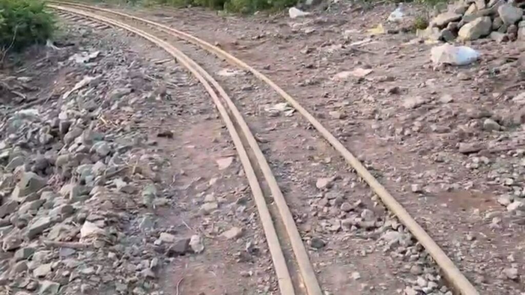 Kalka Shimla Railway: शिमला जाने वाले यात्रियों के लिए जरूरी खबर: 30 सितंबर तक कई ट्रेनें बंद, दो का संचालन डगशाई से होगा