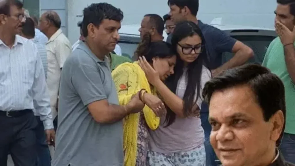Karnal News: सस्पेंडेड SE गीतू राम तंवर की मौत पर बवाल, परिवार ने शव उठाने से किया इनकार, भाई बोले- नामजदगी और गिरफ्तारी तक अंतिम संस्कार नहीं