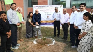 Mahendragarh : हकेवि में विश्व फार्मासिस्ट दिवस पर पौधारोपण अभियान एवं जागरूकता रैली का आयोजन