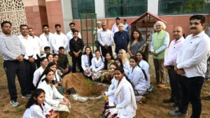Mahendragarh : हकेवि में विश्व फार्मासिस्ट दिवस पर पौधारोपण अभियान एवं जागरूकता रैली का आयोजन