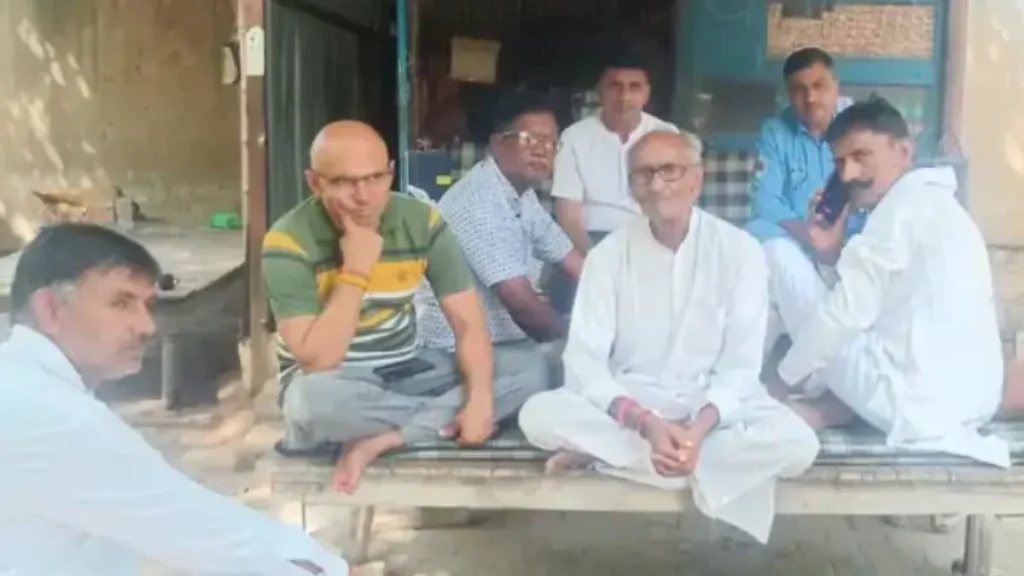 Mahendragarh : महेंद्रगढ़ में सड़क हादसा, नीलगाय को बचाने की कोशिश में पलटा ट्रक, ड्राइवर की मौत