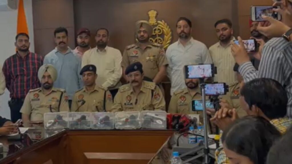 मोहाली में तीन जगह फायरिंग का खुलासा: पुलिस ने लॉरेंस गैंग से जुड़े 4 आरोपी हथियार समेत पकड़े