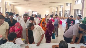 Narnaul : नगर परिषद कार्यालय नारनौल, खंड कार्यालय नारनौल और सिहमा में लगे शिविर