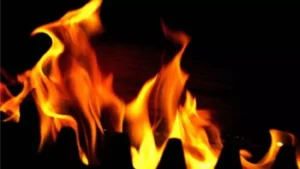 Narnaul : नारनौल में गद्दे के गोदाम में लगी भीषण आग, लाखों रुपये का सामान जलकर राख