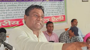 Narnaul : हरियाणा में गहराया सफाई संकट, 3 दिन का अल्टीमेटम पूरा होने के बाद सफाई कर्मचारियों ने 9 सितंबर तक बढ़ाई हड़ताल