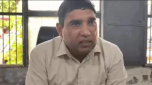 Narnaul : नारनौल के सरकारी आईटीआई में छात्र के साथ मारपीट, क्लास में टिफिन और जूतियों से पीटने का गंभीर आरोप