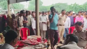 Nuh News: फिरोजपुर झिरका में दुकान के बाहर मिला दुकानदार का शव, कान पर मिला गहरा जख्म