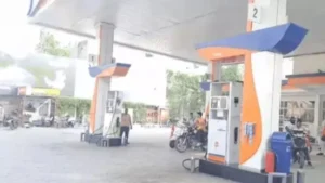 Petrol Pump UPI: पेट्रोल पंप संचालकों का बड़ा फैसला, राहत नहीं मिली तो बंद होगा गूगल पे और फोनपे, केवल चलेगा कैश
