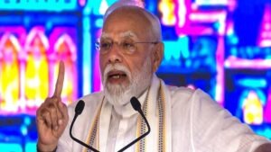 हमने 50,000 रेल कोच बनाए, कांग्रेस सरकार 50,000 शौचालय भी नहीं बना सकी: PM मोदी