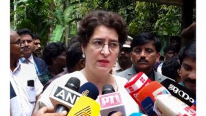 सीईसी ने चुनाव में धांधली होने दी तो यह ‘देशद्रोह’ है: कांग्रेस सांसद प्रियंका गांधी