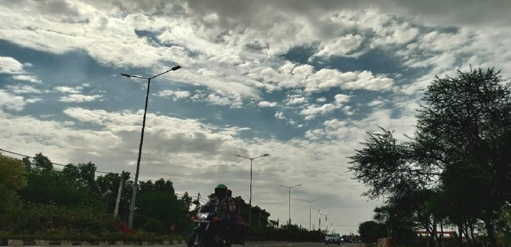 Punjab Weather Monsoon Update : पंजाब-चंडीगढ़ में थमे बारिश के आसार, गर्मी बढ़ते ही पावर ग्रिड पर बढ़ा दबाव