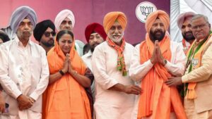 पंजाब में नशे के मुद्दे पर रेखा गुप्ता का AAP पर हमला, बोलीं- गांव-शहर तक फैल रहा ‘नशे का दानव’