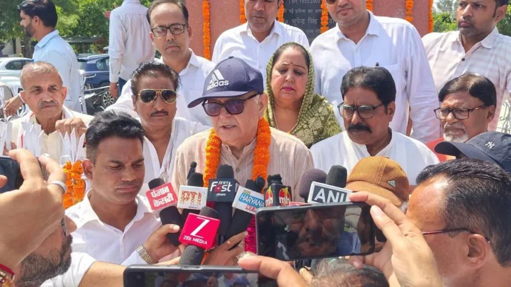 Rewari : कैप्टन अजय यादव का बड़ा बयान बोले- पेट्रोल में चीनी मिलाने से खराब हो रहे वाहन, आसमान छू रही महंगाई