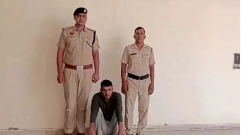 Rewari : जमीन का फर्जी इकरारनामा तैयार कर 12 लाख रुपये ठगने वाला आरोपी गिरफ्तार, कई मामलों में था वांछित