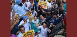 Sajjan Kumar Funeral Dispute : पंजाब के 4 शहरों में BJP के खिलाफ AAP का प्रदर्शन, सज्जन कुमार के अंतिम संस्कार में पहुंचने वाले सांसदों का जताया विरोध