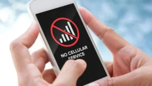 Yamunanagar News: 5G के दौर में 90s वाला मंजर! यमुनानगर के नवाजपुर में एक कॉल के लिए चलना पड़ता है 4 KM पैदल