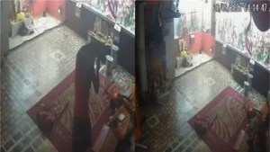 Yamunanagar Temple Theft: तड़के 4 बजे मंदिर में घुसा चोर, दानपात्र तोड़कर उड़ाए ₹3 लाख, सीसीटीवी में कैद हुई भागने की तस्वीरें