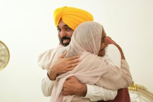 Mawan Dhiyan Satkar Yojana Punjab : 75 लाख महिलाओं के खातों में पहुंचे 3,824 करोड़, बोले सीएम मान- हर महिला है ब्रांड एंबेसडर