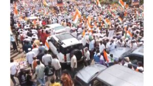 SIR पर बढ़ा विवाद: मुंबई में उद्धव-राज का प्रदर्शन; बोले- सरकार कौन बनाएगा, फैसला जनता करे