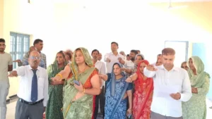 Nangal Chaudhary : तालोठ गांव में जिला विधिक सेवा प्राधिकरण द्वारा आयोजित कार्यक्रम में गूंजा सामाजिक कुरीतियों के खात्मे का संदेश